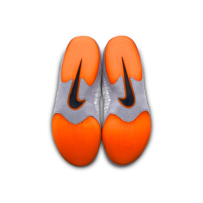 NIKE Inflict 3 SE Ringerschuhe von Unten