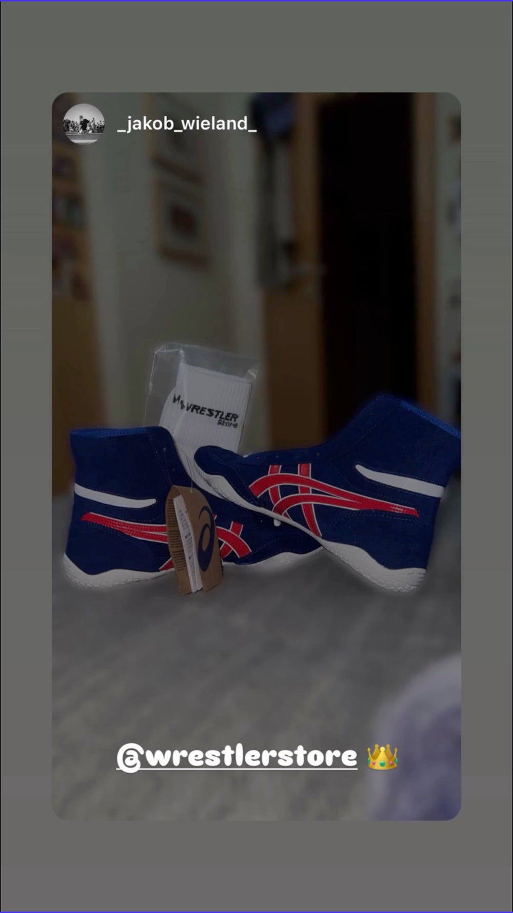 ASICS Ringerschuhe in Blau-Rot mit WrestlerStore Socken – Kundenbestellung